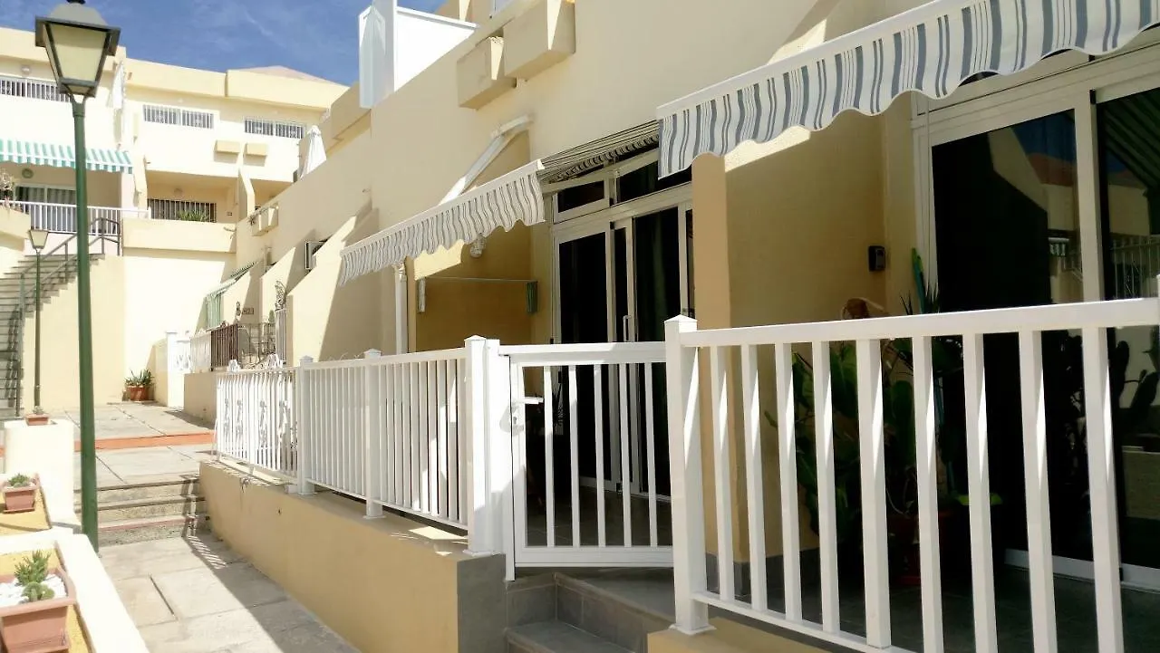 Costa Adeje Mareverde אדחה